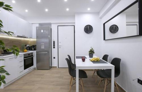 Filopappou Apartment | (B) Koukaki, A modern, newly refurbished Studio 4ppl