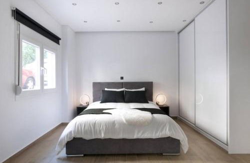 Filopappou Apartment | (B) Koukaki, A modern, newly refurbished Studio 4ppl