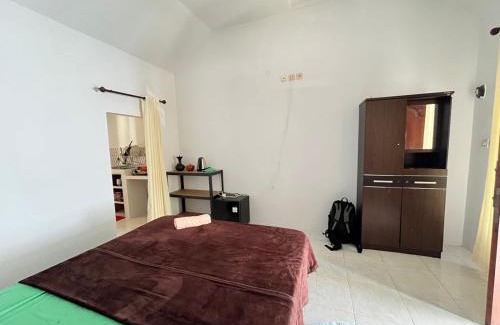 Kuta House | B-local guest house room 2