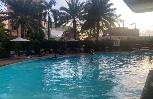 San Dionisio Apartment | B & M Condo near NAIA Airport and SM Mall