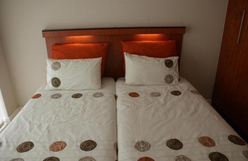 Port Elizabeth Villa | B.R.O.Homes and Villas