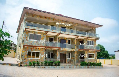 Cape Coast House | B's Classic and Cozy - Apt #1
