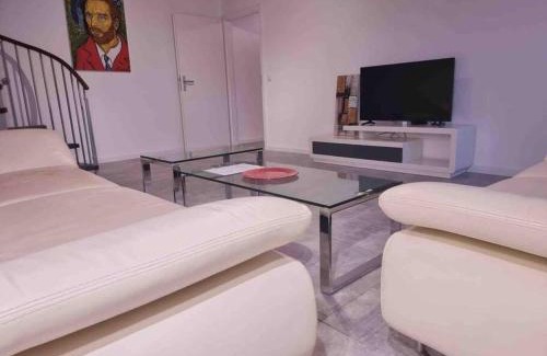 Bergheim Apartment | B01 Apartment between Cologne & Bonn with nature access