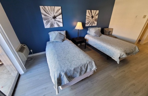 Pico - Robertson Hotel | (B02) Cozy Double Bed Suite