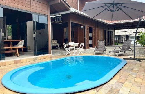 Mariscal House | B167 - Casa de Alto Padrão com Piscina Privativa e Espaço Gourmet a 450m do Mar na Praia de Mariscal - Bombinhas-SC