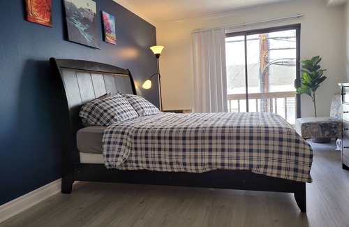 Pico - Robertson Hotel | (B22) Cozy LA Hotel Style Unit