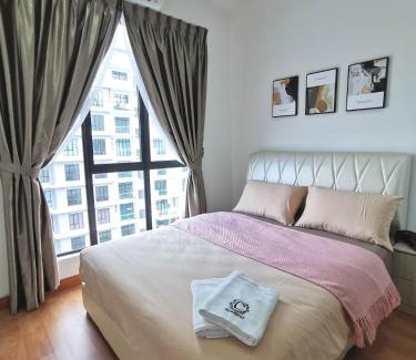 Taman Bukit Mewah Apartment | B2510 Paradigm mall 2BR 6Pax Wifi Tvbox NETFLIX! Prime Area The Platino By STAY