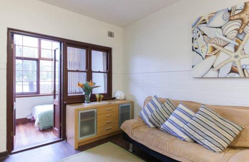 Crawley Apartment | B3 Crawley Apartment 1 BRM & Sleepout near UWA
