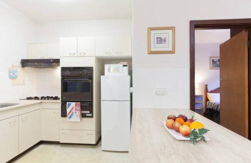 Crawley Apartment | B3 Crawley Apartment 1 BRM & Sleepout near UWA