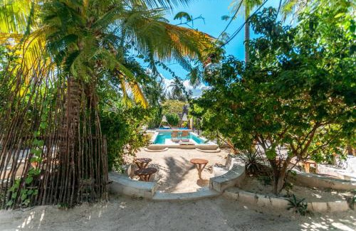 Paje Hotel | B4 Beach Club