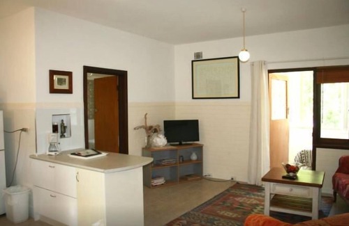 Crawley Apartment | B6 Walk to UWA close to SCGH & CBD