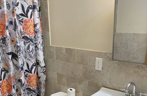 Historic Downtown Apartment | B9 Private room at JSQ