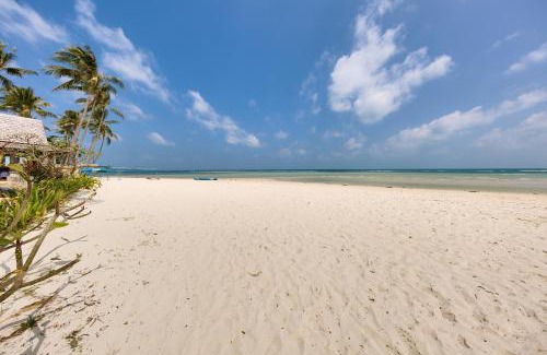 Hua Thanon Villa | Baan Buaa - Beachside Pool Villa