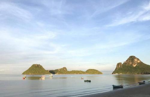 Prachuap Khiri Khan House | Baan Chom Lay