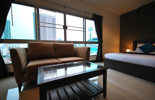 Chatuchak Hotel | Baan Mi-Na