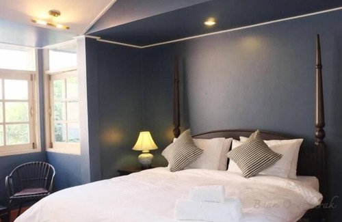 Thanon Nakhon Chai Si House | Baan Ongkharak Bed & Breakfast - Adults Only