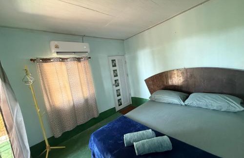 Ko Phaluai House | Baan Plai Laem Homestay at Koh Paluay