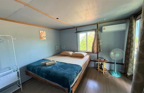 Ko Phaluai House | Baan Plai Laem Homestay at Koh Paluay