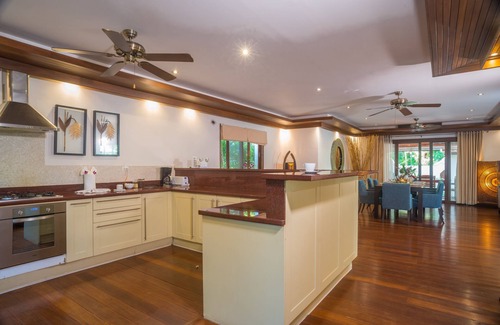 Hua Thanon Villa | Baan Tawan