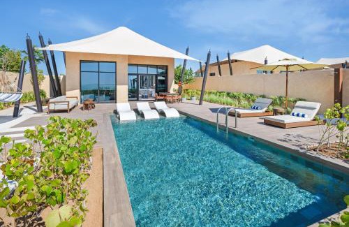 Abu Dhabi Resort | Bab Al Nojoum Hudayriyat Villas