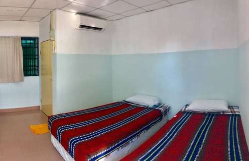 Batu Ferringhi House | Baba Guest House