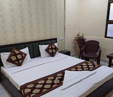 Varanasi Hotel | Baba Paying Guest House