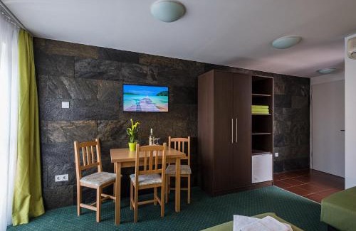 Balatonfured House | Babi Guesthouse - Babi Vendégház