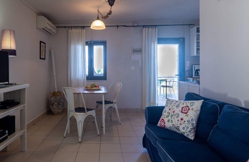 Koutsi House | BACCHUS HOUSE ANTIPAXOS