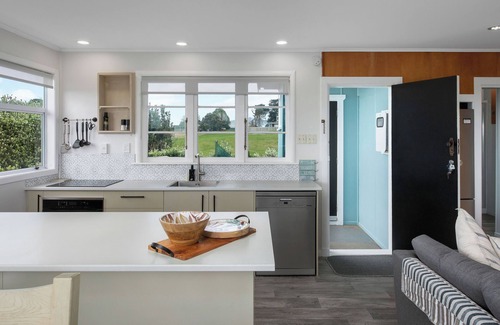 Waihi Beach House | Bach116: Beach Holidays at Waihi Beach