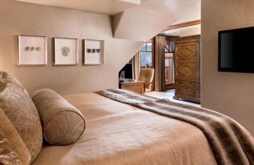 Avon Apartment | Bachelor Gulch Ritz-Carlton 2 Bedroom Mountain Residence With Ski In, Ski Out Access, Hot Tub, And Full Service Spa