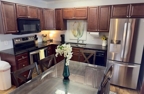 Guntersville House | Back Porch 4 Beds Back Porch Pet Friendly