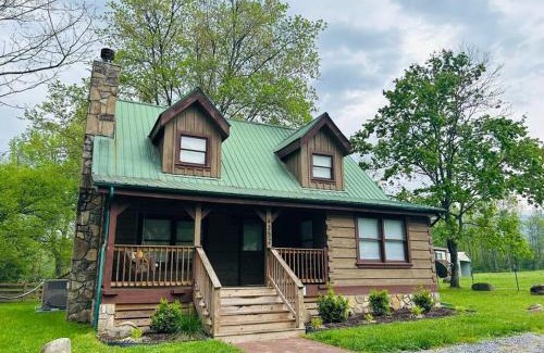 Cosby Apartment | Back to Creek, Pool Table, Firepit & Grill