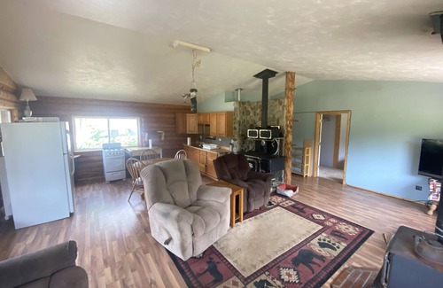 Riggins Cabin | Backcountry Paradise