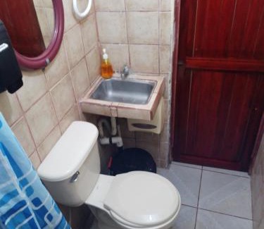 Puerto Jimenez House | Backpackers Corcovado Tours