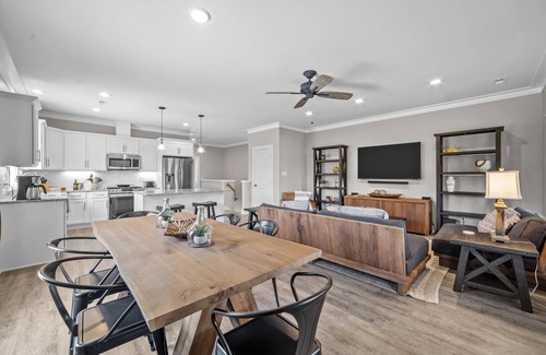 Oriental House | Backstay House in River Dunes Waterfront Community