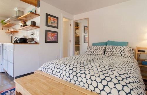 Alberta Arts District House | Backyard Cottage, Alberta Arts District