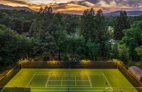 Eldridge Villa | Backyard Oasis with Pool and Pickleball