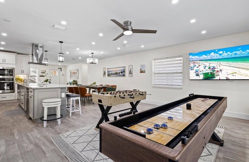 Palma Sola House | Backyard Paradise! Saltwater Pool, Games, Fire Pit