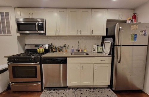 Ocean Hill House | Backyard Private 2 Bedroom in Bushwick Brooklyn