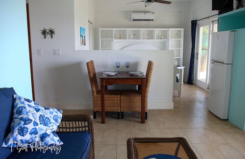 Isla de Utila Apartment | Backyard snorkeling with stunning views!