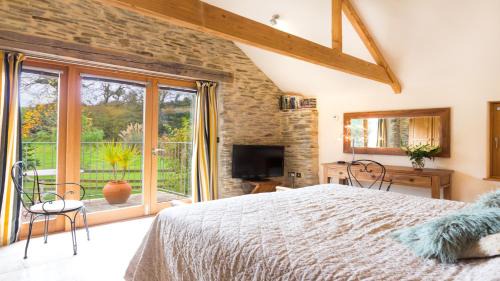 Fowey House | BADGERS HOLLOW