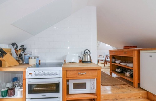 Sennen Cove Cottage | BADGERS LOFT, romantic, character holiday cottage in Sennen Cove