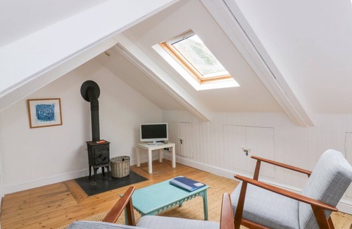 Sennen Cove Cottage | BADGERS LOFT, romantic, character holiday cottage in Sennen Cove