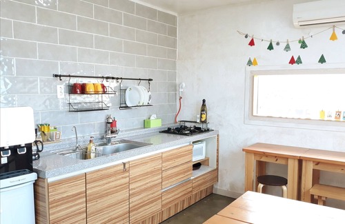Hallim House | Baebae Guesthouse