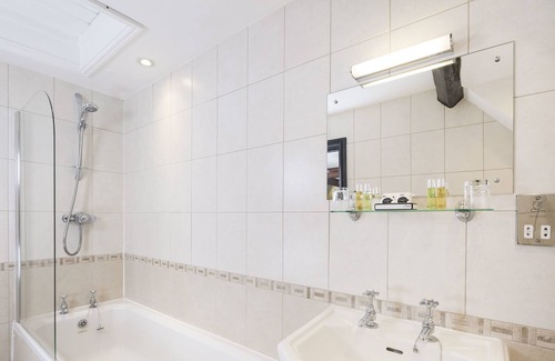 Whitby Hotel | Bagdale Hall & Annex