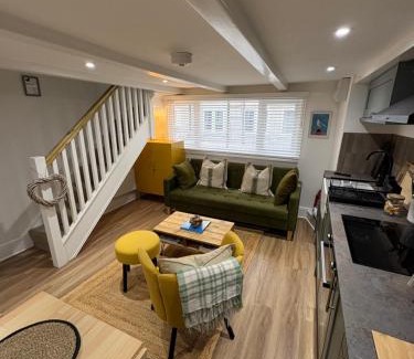 St Ives House | Bagnalls Cottage, A newly renovated cottage in the heart of the Downalong, St Ives moments from the harbour beach