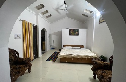 Ujjain House | BAGODIYA'S FARM & GARDEN HOTEL