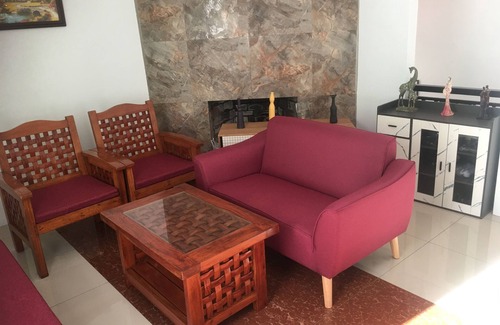 Baguio Bed & Breakfast | Baguio City Area - Suburban living in surrounding majestic mountains & Sunset