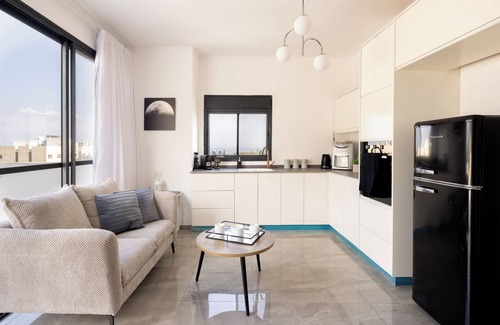 Haifa Apartment | Bahai Gardens Penthouse by Sea N' Rent