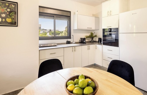 Haifa Apartment | Bahai Gardens Vista Apts by Sea N' Rent